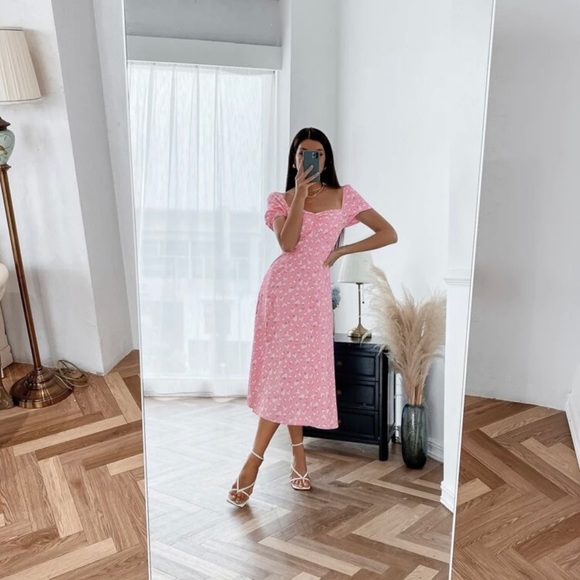 SHEIN VCAY Ditsy Floral Print Split Hem Dress - Picture 2 of 5